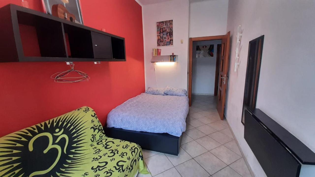Cozy Stanza Close Center In A Family House Stanza In Condiviso Noi Viviamo In Casa Stanza In Affitto Alloggio in famiglia *