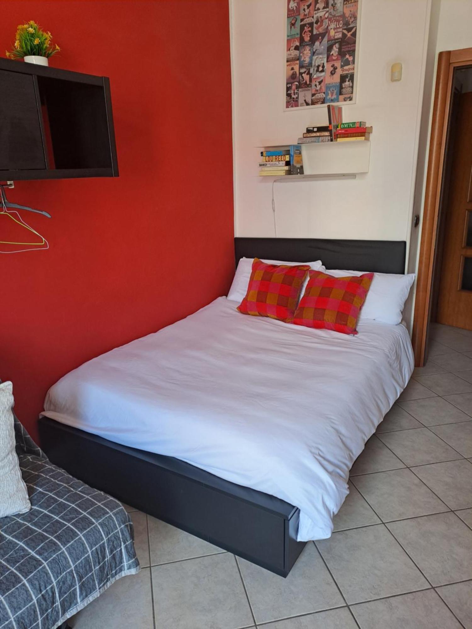 Stanza Privata In Casa Condivisa - Private In Shared Privatunterkunft